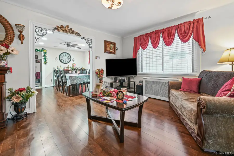19028 118th Avenue, Saint Albans, NY 11412 - #2