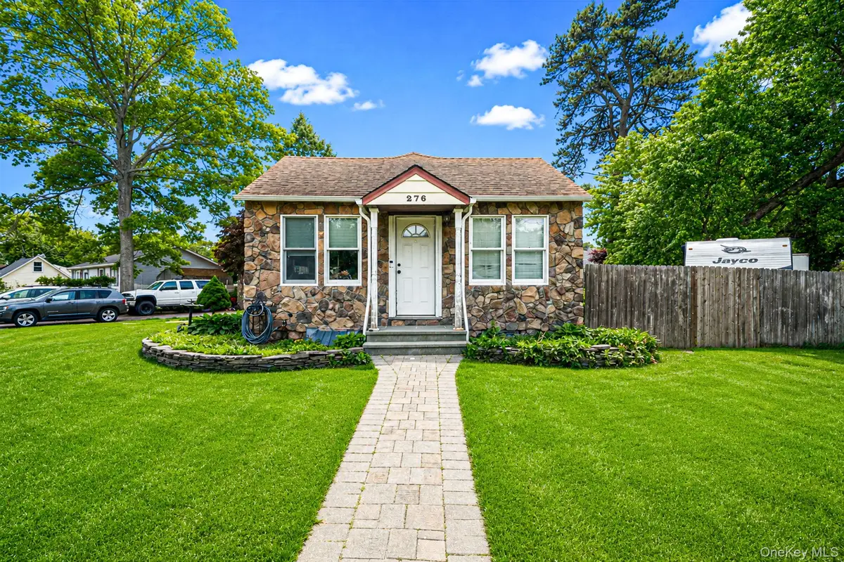 276 Dogwood Road W, Mastic Beach, NY 11951 - #1