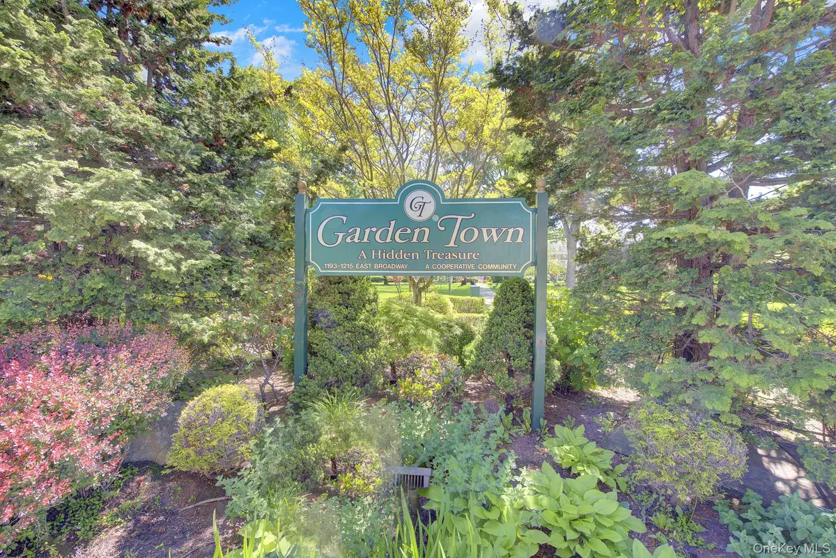 1209 E Broadway #D23, Hewlett, NY 11557 - #1