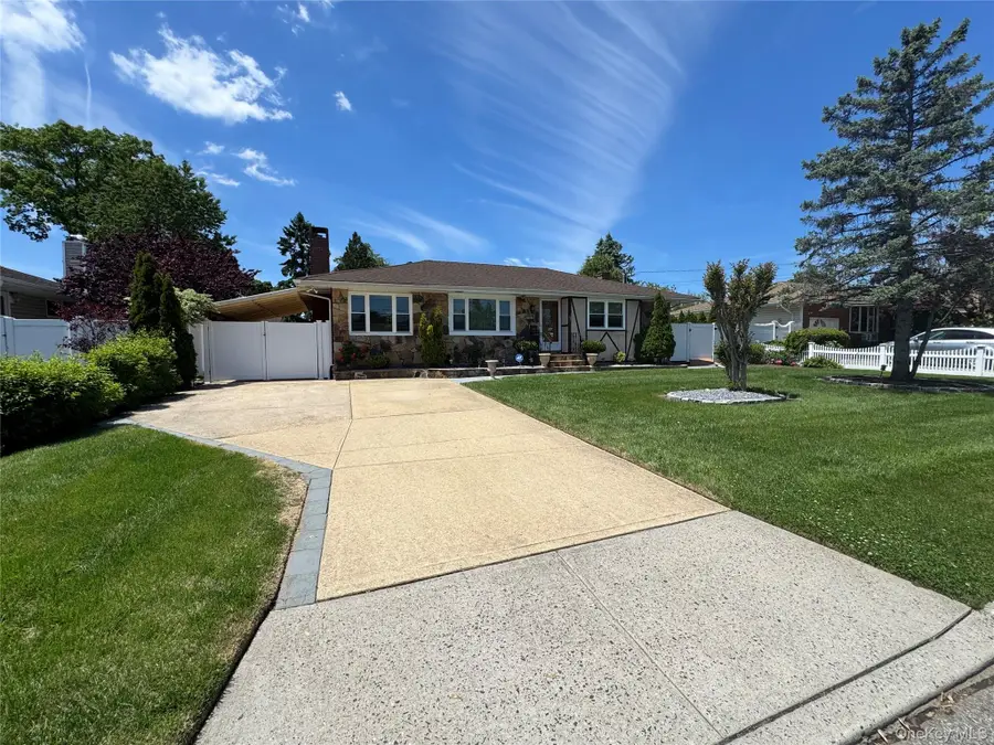 98 W 8th Street, Deer Park, NY 11729 - #2