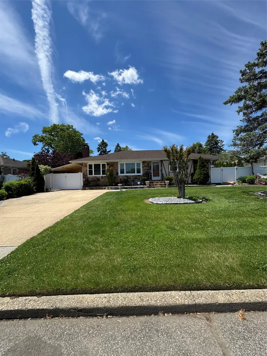 98 W 8th Street, Deer Park, NY 11729 - #3