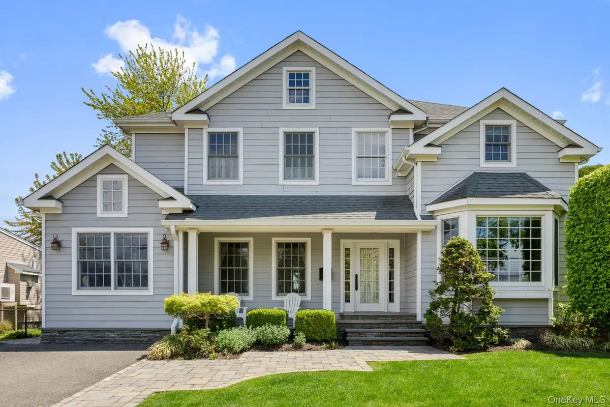 20 Carman Street, Massapequa, NY 11758 - #1