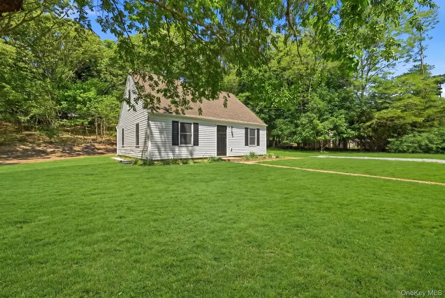 27 Lindner Place, Smithtown, NY 11787 - #2