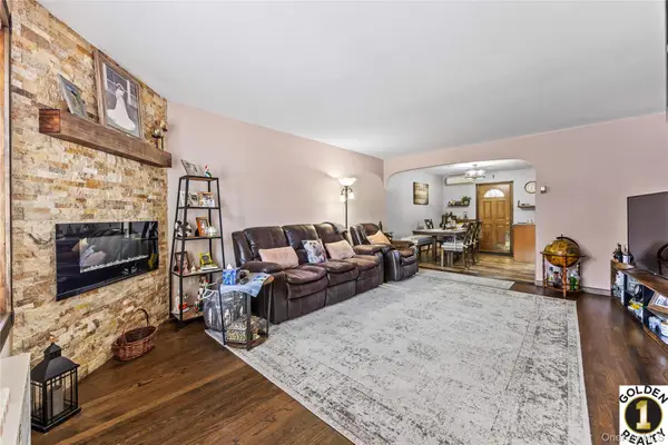 7521 Furmanville Avenue, Middle Village, NY 11379