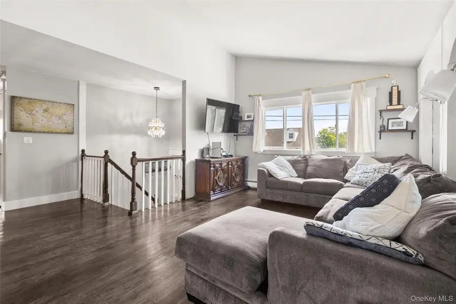 14 Plain Street, Lindenhurst, NY 11757 - #3