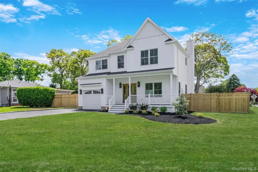100 Bieselin Road, Bellport, NY 11713 - #2