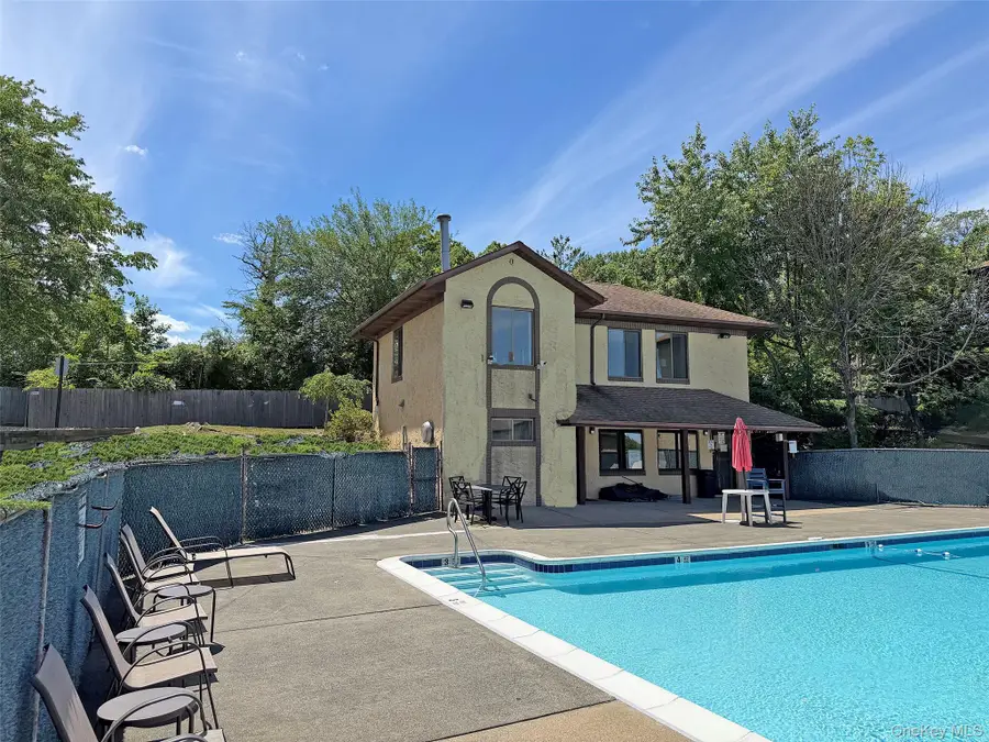 66 Omni Parc Drive, Nanuet, NY 10954 - #2