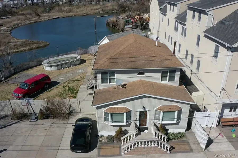 306 Seagirt Avenue, Far Rockaway, NY 11691 - #3