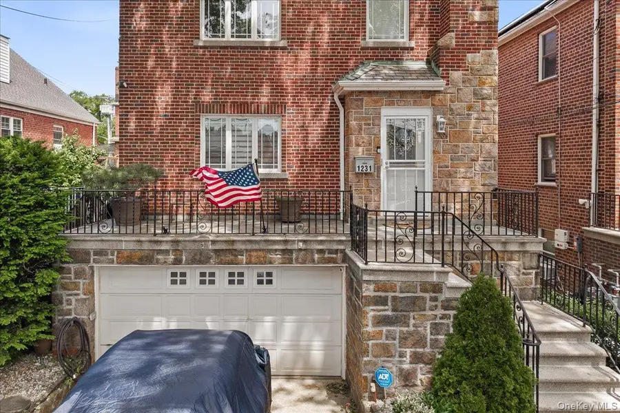 1231 Lydig Avenue, Bronx, NY 10461 - #3