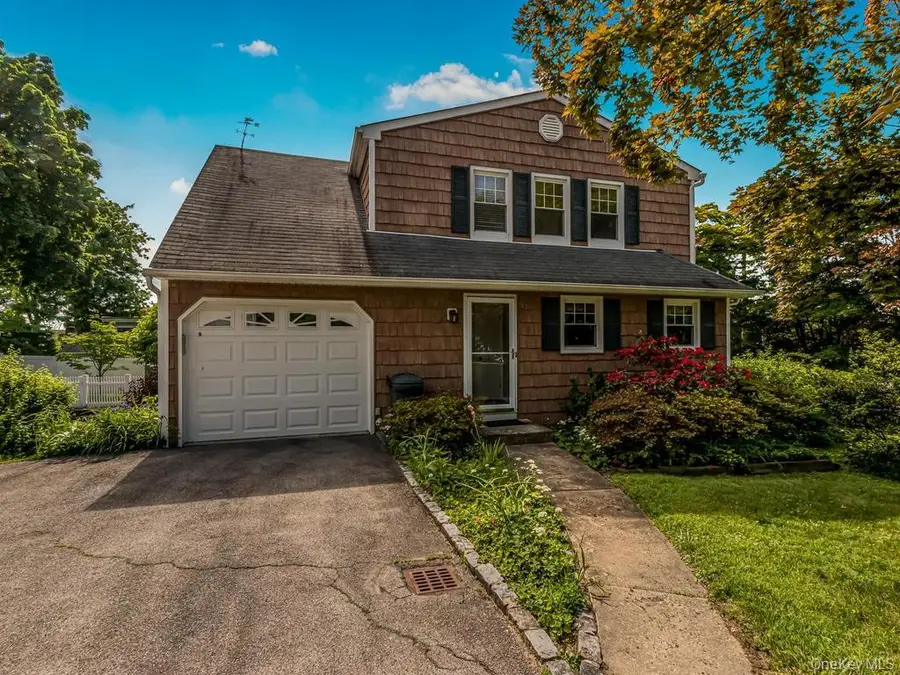 211 Warren Avenue, Hawthorne, NY 10532 - #3