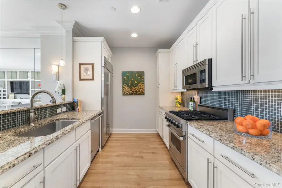 1 Christie Place #406W, Scarsdale, NY 10583 - #3