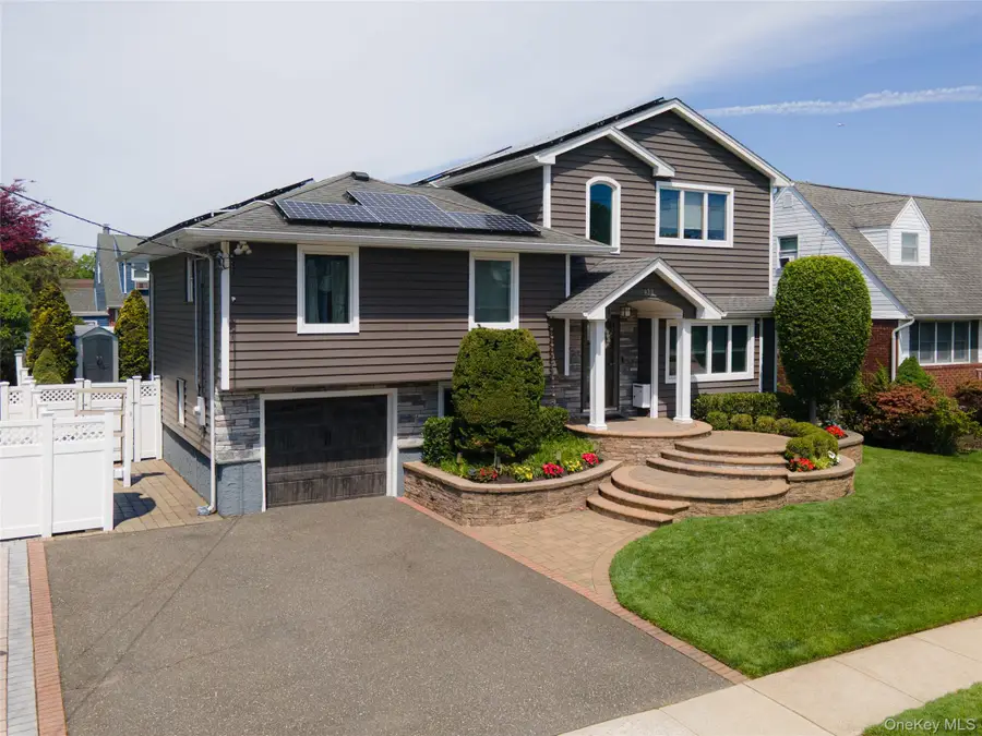 420 Philadelphia Avenue, Massapequa Park, NY 11762 - #2