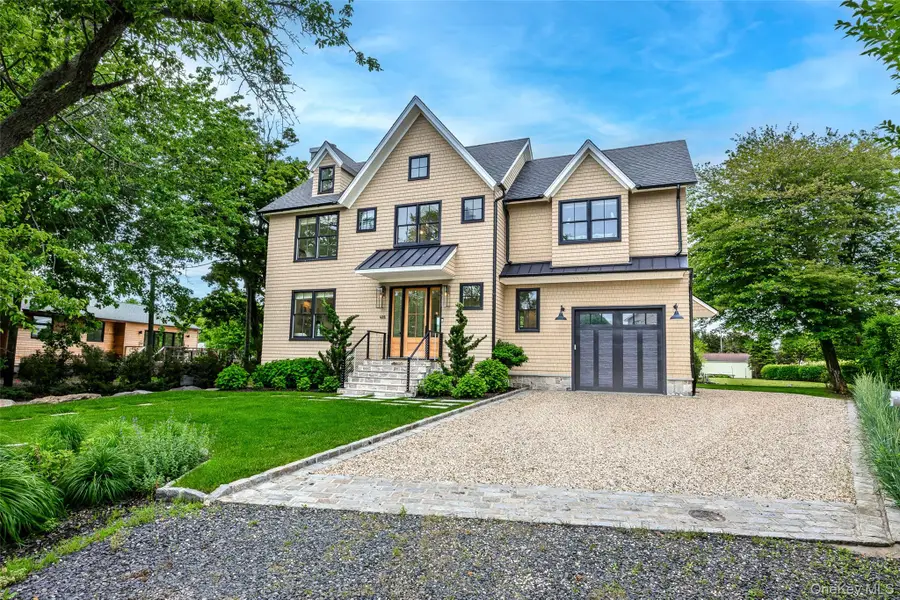 405 Williamsburgh Drive, Southold, NY 11971 - #2