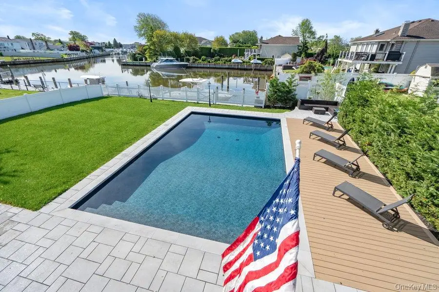 159 Driftwood Drive, West Islip, NY 11795 - #2