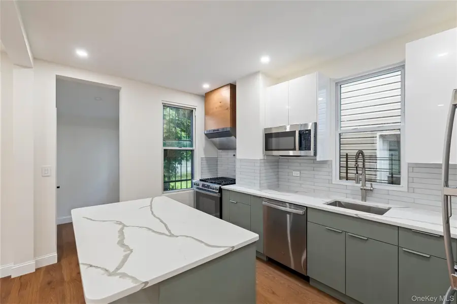 3406 Ely Avenue, Bronx, NY 10469 - #2