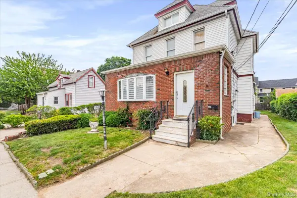 164 Jefferson Street, Inwood, NY 11096