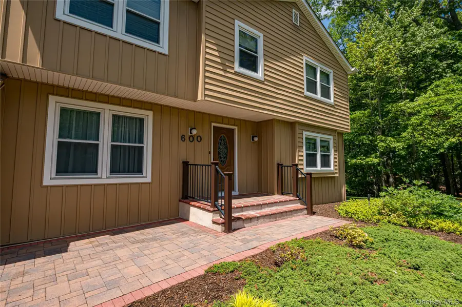 600 Scraggy Hill Road, Port Jefferson, NY 11777 - #3