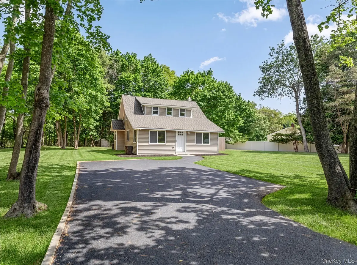 5 Long Pond Road, Ridge, NY 11961 - #1