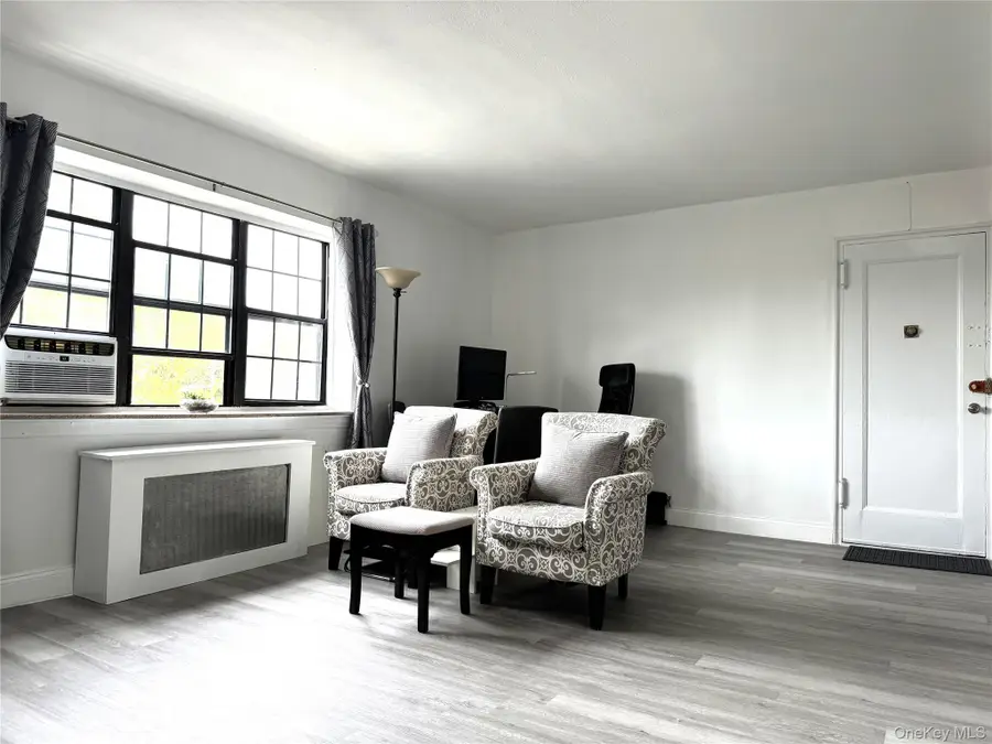 78-16 147th St #3C, Flushing, NY 11367 - #3