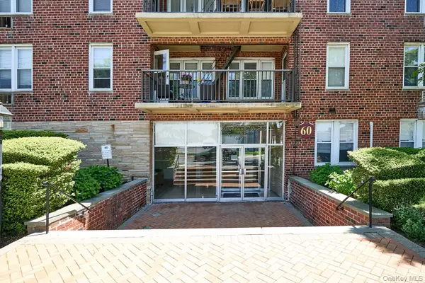 60 Hempstead Avenue #3P, Lynbrook, NY 11563