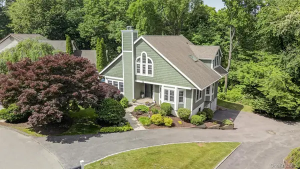 40 Nottingham Way, Mahopac, NY 10541
