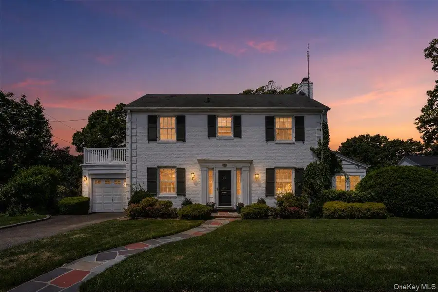 110 Knollwood Road, Rockville Centre, NY 11570 - #2