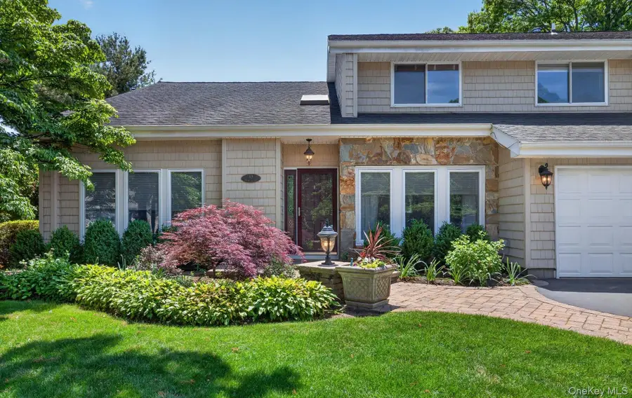 49 Annandale Road, Commack, NY 11725 - #3