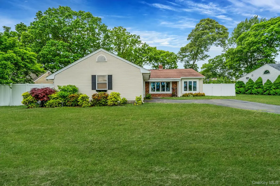 57 Henry Avenue, Selden, NY 11784 - #2