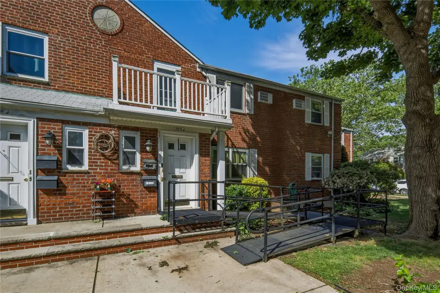 254-18 2nd Floor 75 Ave #Upper, Glen Oaks, NY 11004 - #2