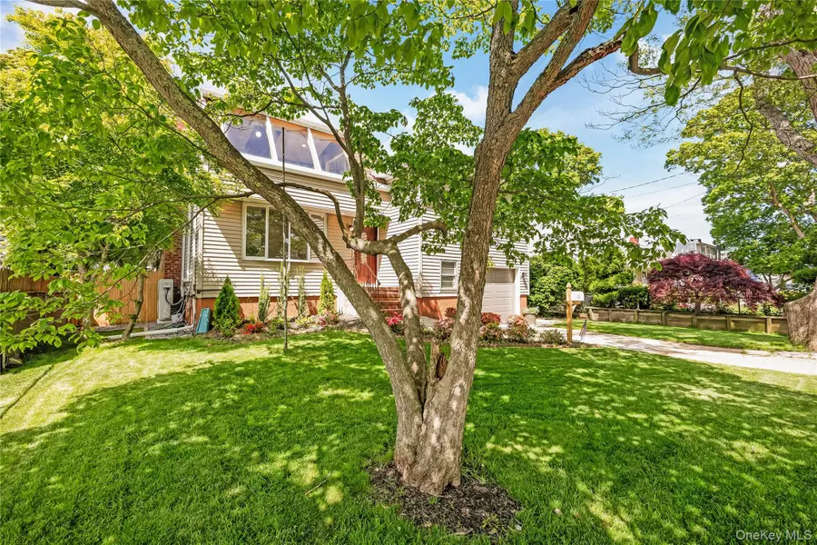 233 Walnut Street, Massapequa Park, NY 11762 - #2