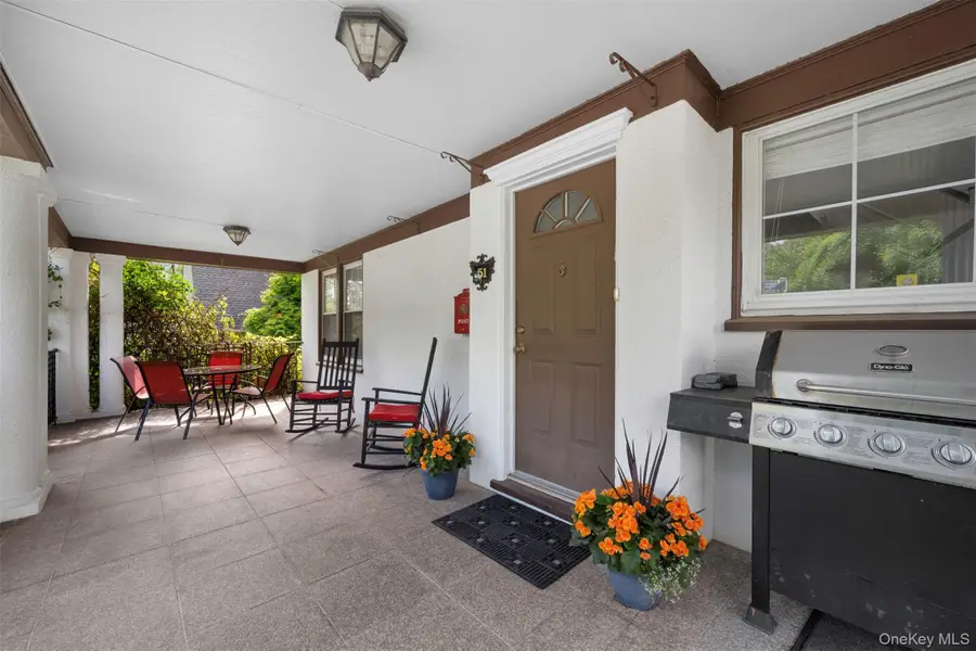 51 Maple Drive, Great Neck, NY 11021 - #2
