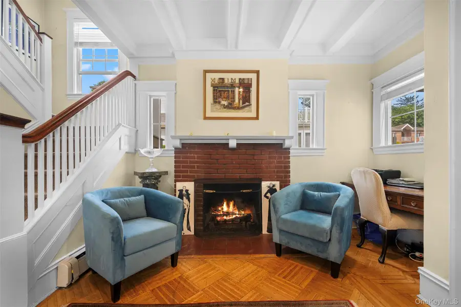 51 Maple Drive, Great Neck, NY 11021 - #3