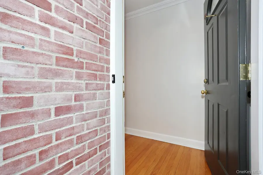 29 Clinton Avenue, Tappan, NY 10983 - #2
