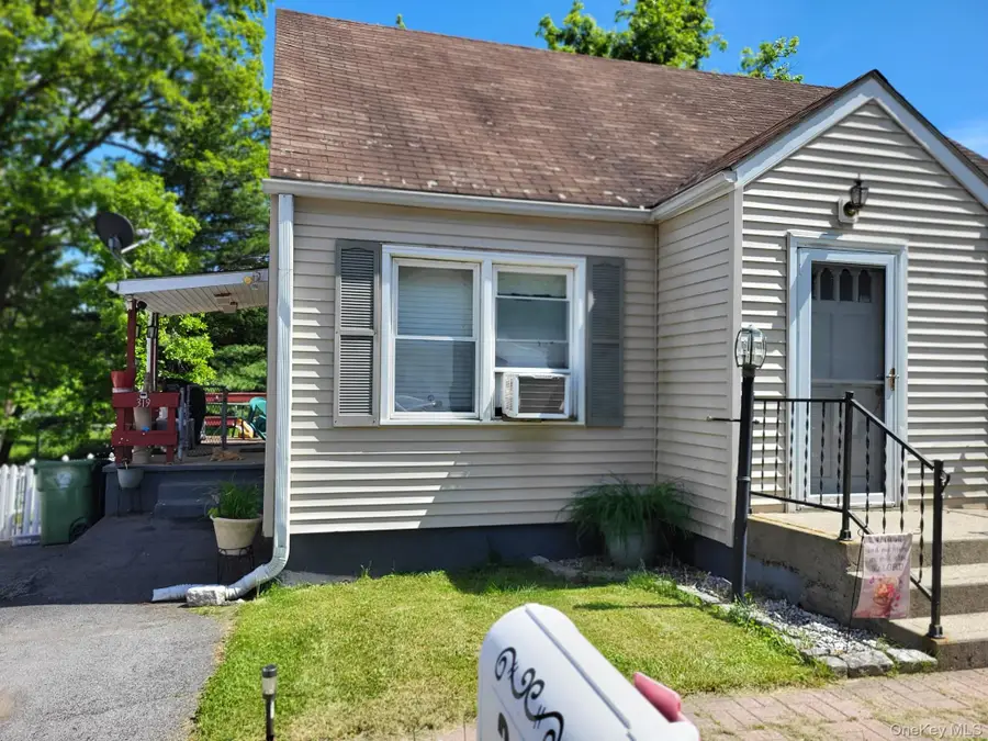 319 Wawayanda Avenue, Middletown, NY 10940 - #2