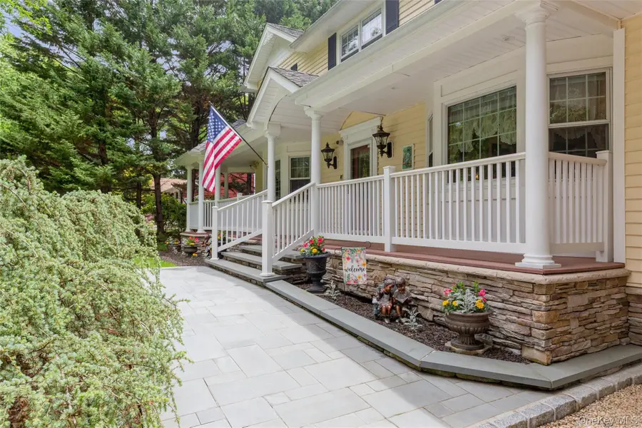 48 River Heights Drive, Smithtown, NY 11787 - #3