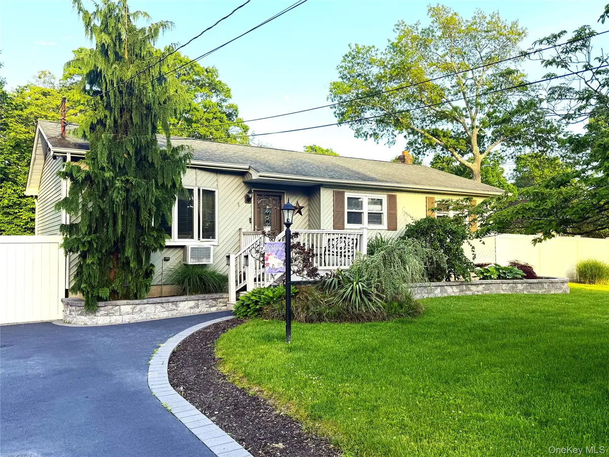 1 Heston Road, Shirley, NY 11967 - #1