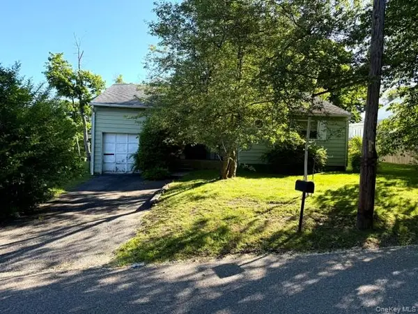 1 Catalpa Drive, East Northport, NY 11731