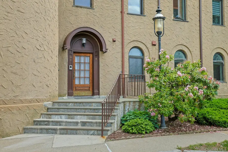 100 Chateau Lane #8, Hawthorne, NY 10532 - #3