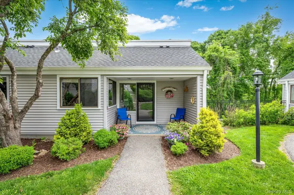 91 Heritage Hills #D, Somers, NY 10589
