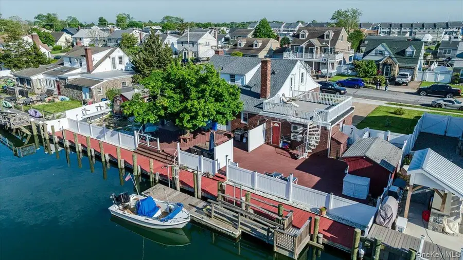 48 W 3rd Street, Freeport, NY 11520 - #2