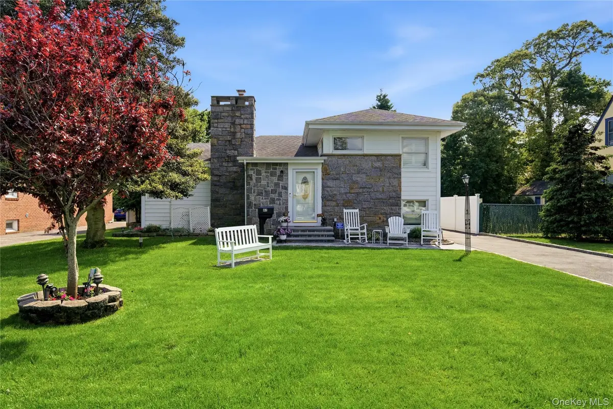 82 Sunset Road, Bay Shore, NY 11706 - #1