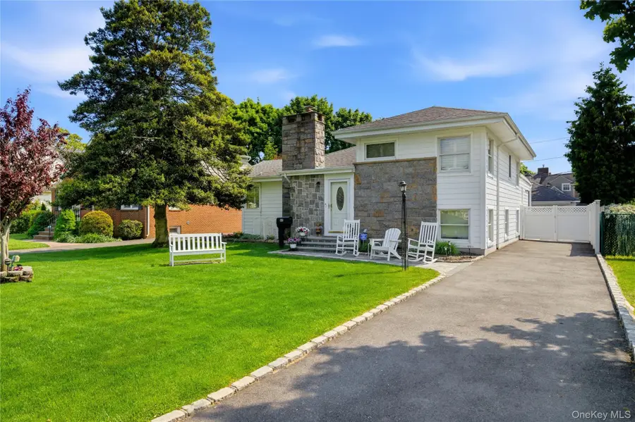 82 Sunset Road, Bay Shore, NY 11706 - #2