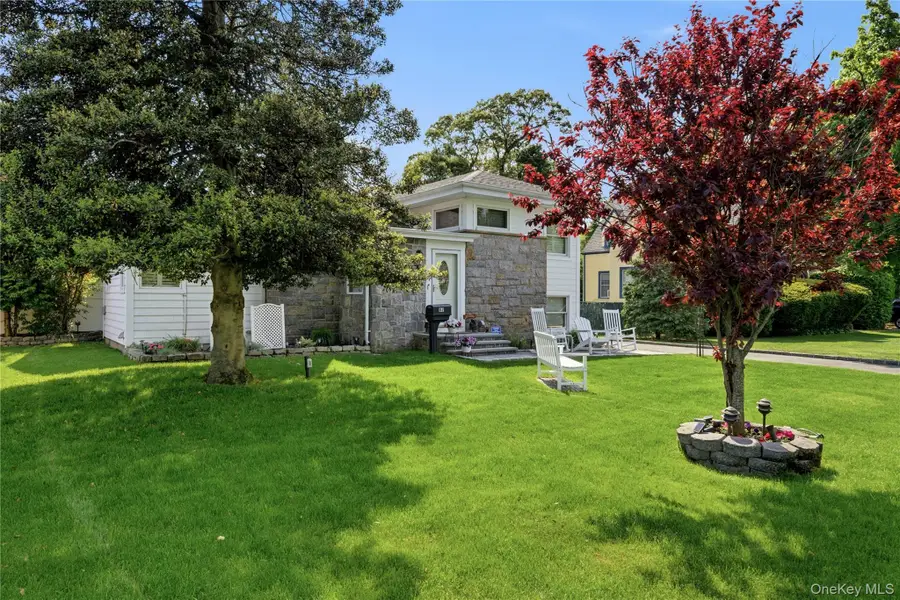 82 Sunset Road, Bay Shore, NY 11706 - #3