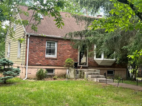 8 Mountain View, Suffern, NY 10901