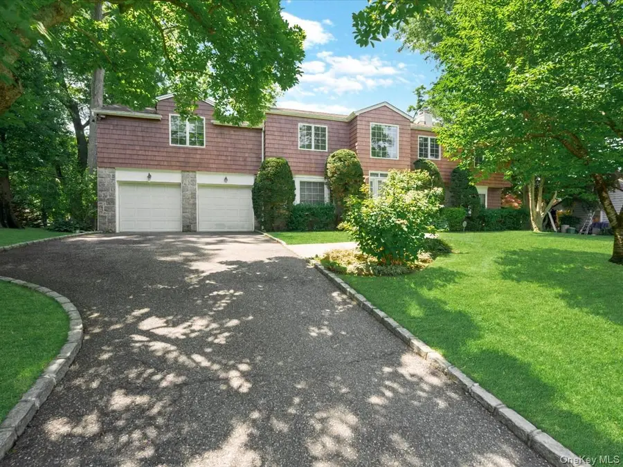 11 Round Hill Road, Great Neck, NY 11020 - #2