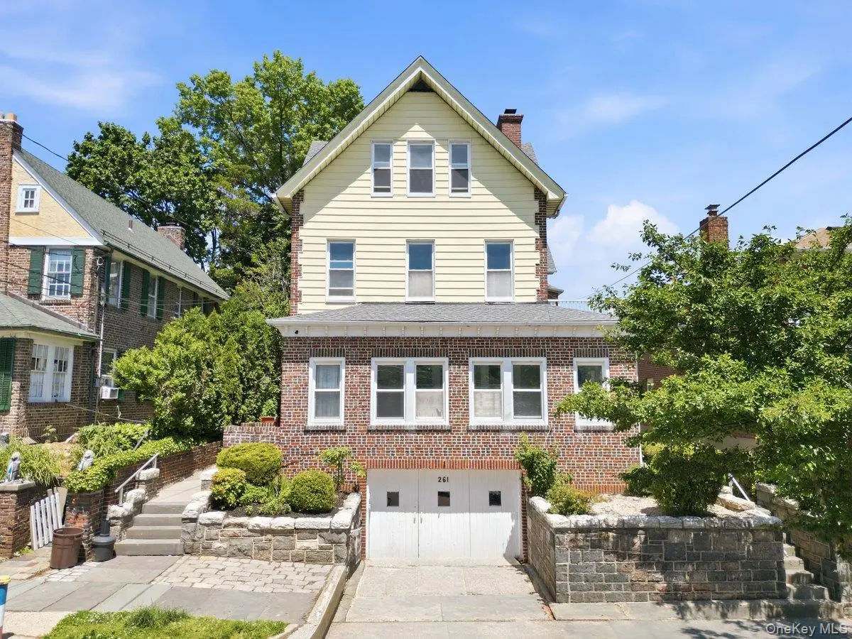 261 E 239th Street, Bronx, NY 10470 - #1