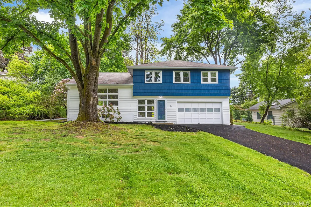 31 Old Farms Road, Poughkeepsie, NY 12603 - #1