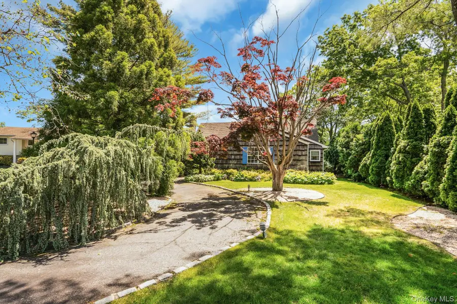 27 Arcadia Drive, Dix Hills, NY 11746 - #3