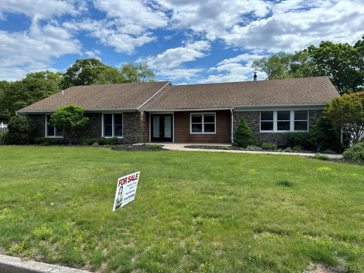 42 Annandale Road, Stony Brook, NY 11790 - #1
