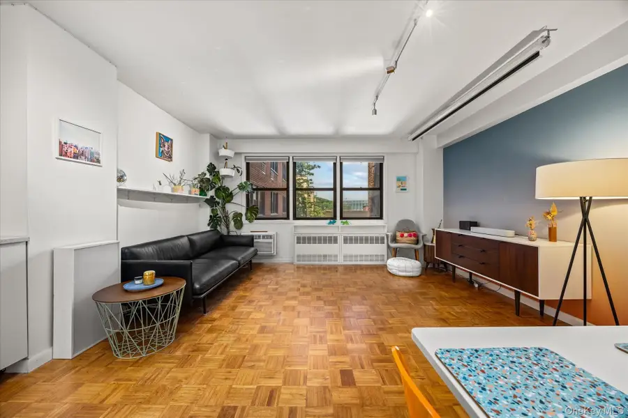 579 W 215 Street #5C, New York, NY 10034 - #2